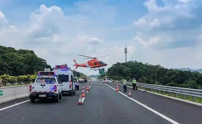 枣阳高速公路汽车救援案例